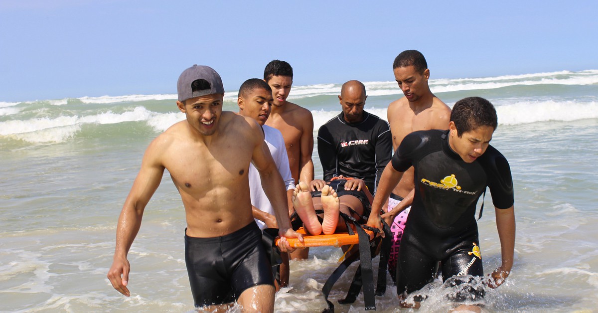 Rescate. False Bay Surf Lifesaving Club (Foter)