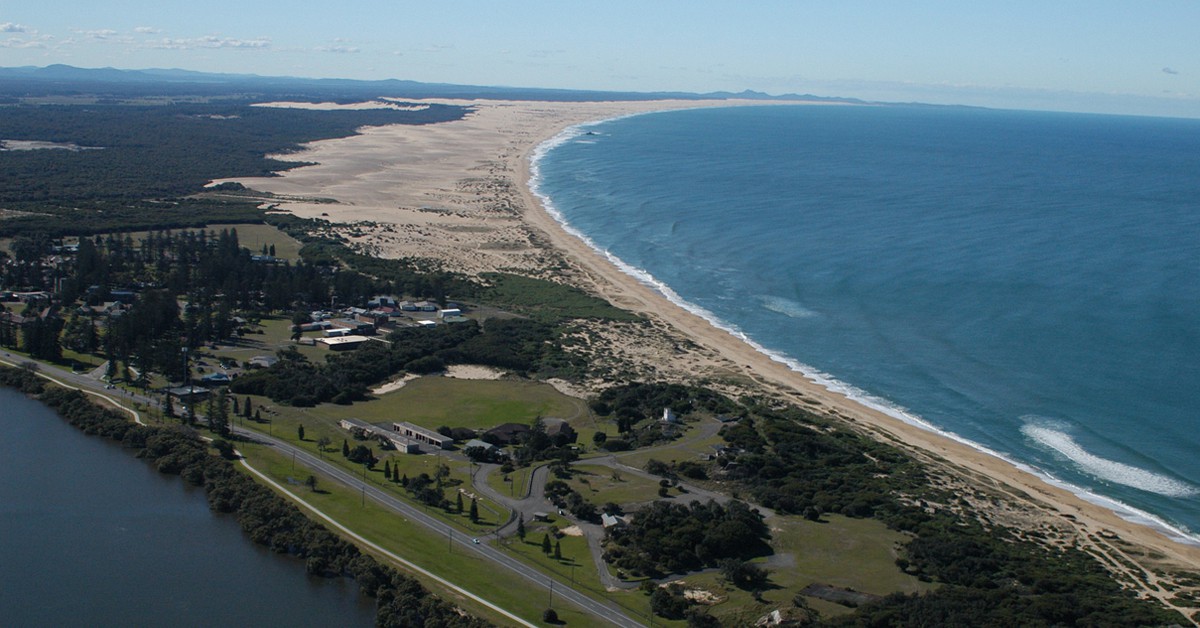 Imagen aérea de Stockton Beach. Doug Beckers (Foter)