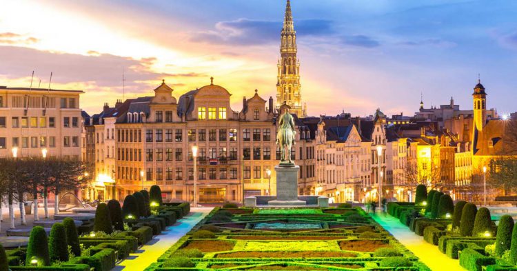 Vuelo + 3 noches de hotel en Bruselas desde 144€
