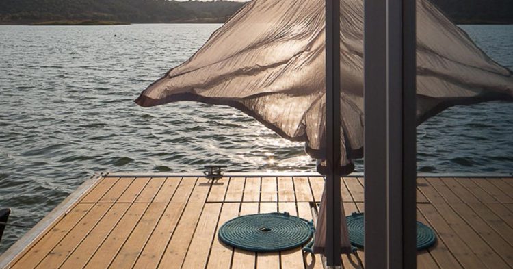 Casas flotantes a la venta en Portugal (Fuente: gofriday.eu)