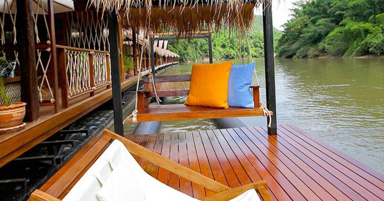 Complejo sobre el río Kwai en Tailandia (Fuente: thefloathouseriverkwai.com)