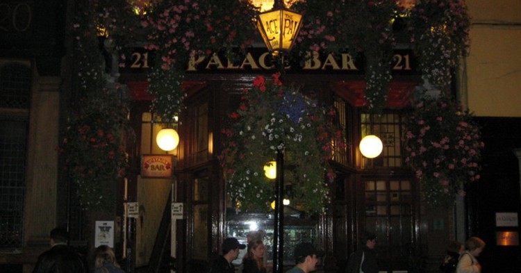 The Palace Bar en Dublín (Flickr)