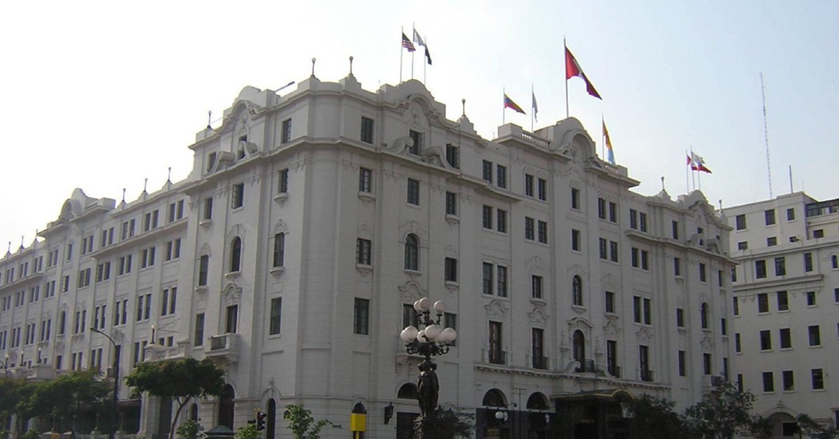 Fachada principal. Gran Hotel Bolívar (Facebook)