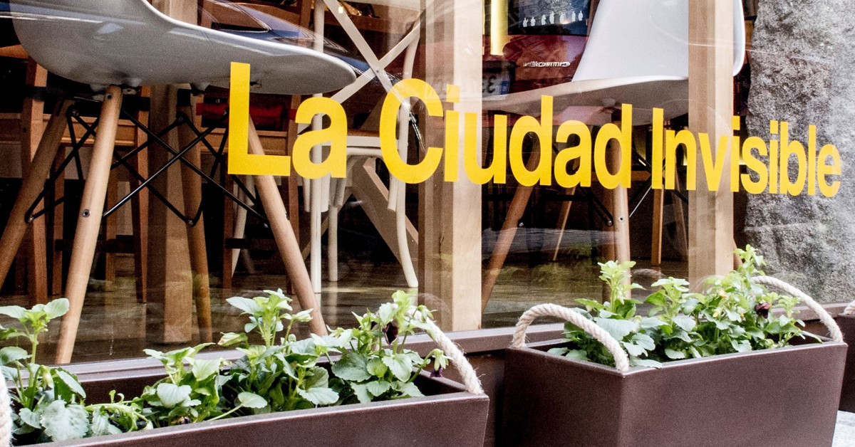 La Ciudad Invisible desde fuera (Facebook)