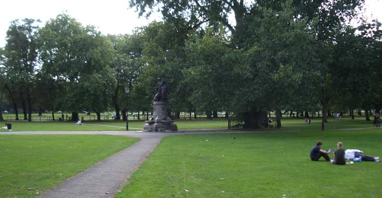 Clapham Common (wikimedia.org)