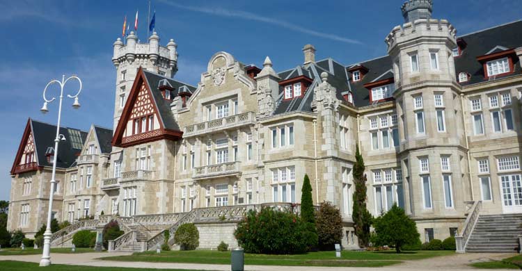 Palacio de La Magdalena (wikimedia.org)