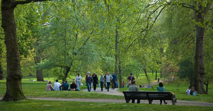 Green Park (wikimedia.org)