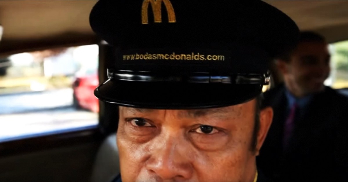 Boda en McDonalds. Monchito (YouTube)