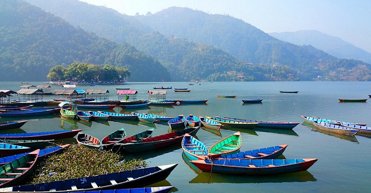 Lago Phewa. Social Tours Nepal (Foter)