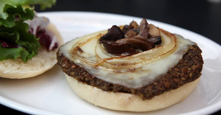 Hamburguesa de lentejas trufadas. San Wich (Facebook)