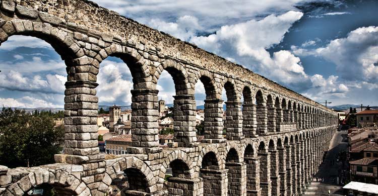 Acueducto de Segovia (wikimedia.org)