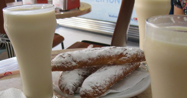 La horchata y los fartons valencianos (Flickr)
