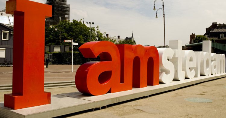 El mítico I Amsterdam con el que promocionan la ciudad (Flickr)