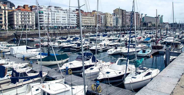 Vista del puerto de Santander (iStock)
