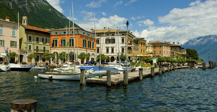 Muelle en Gargnano. Sebasebo (iStock)