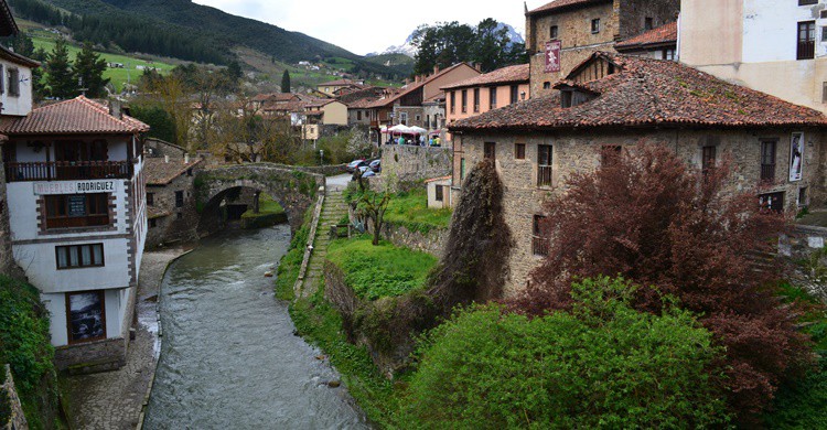 Potes. Aleh Vill (Flickr)