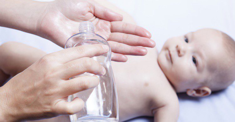 Aceite para bebés. Juan García Aunión (iStock)