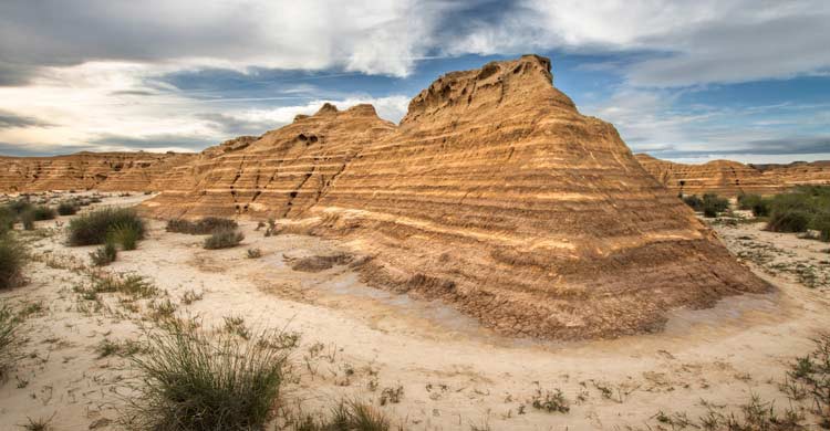 Las Bardenas Reales (wikimedia.org)