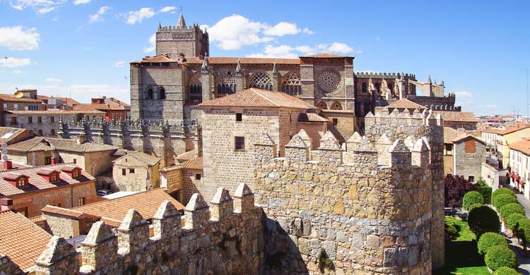 4. Ávila
