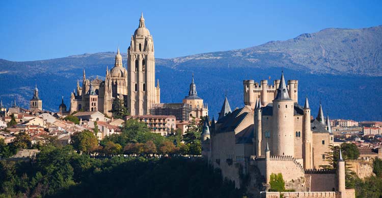 2. Segovia