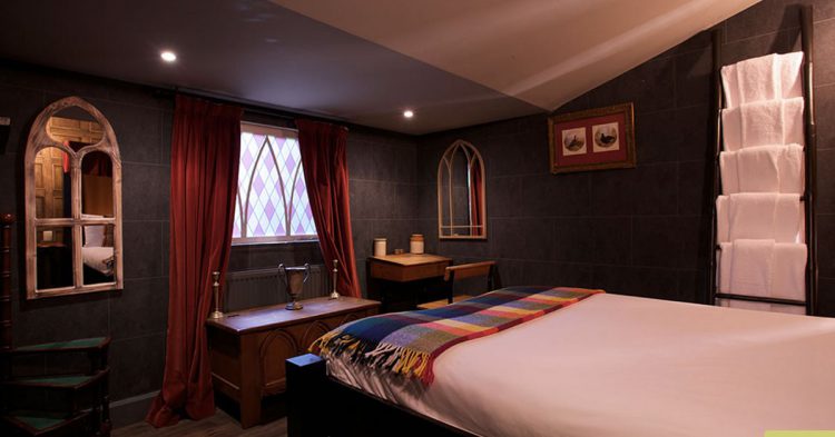 suite Harry Potter (georgianhousehotel.co.uk/wizard-chambers)