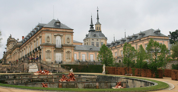 Palacio de la Granja y una de las fuentes. Miguel Ángel García. (Flickr)