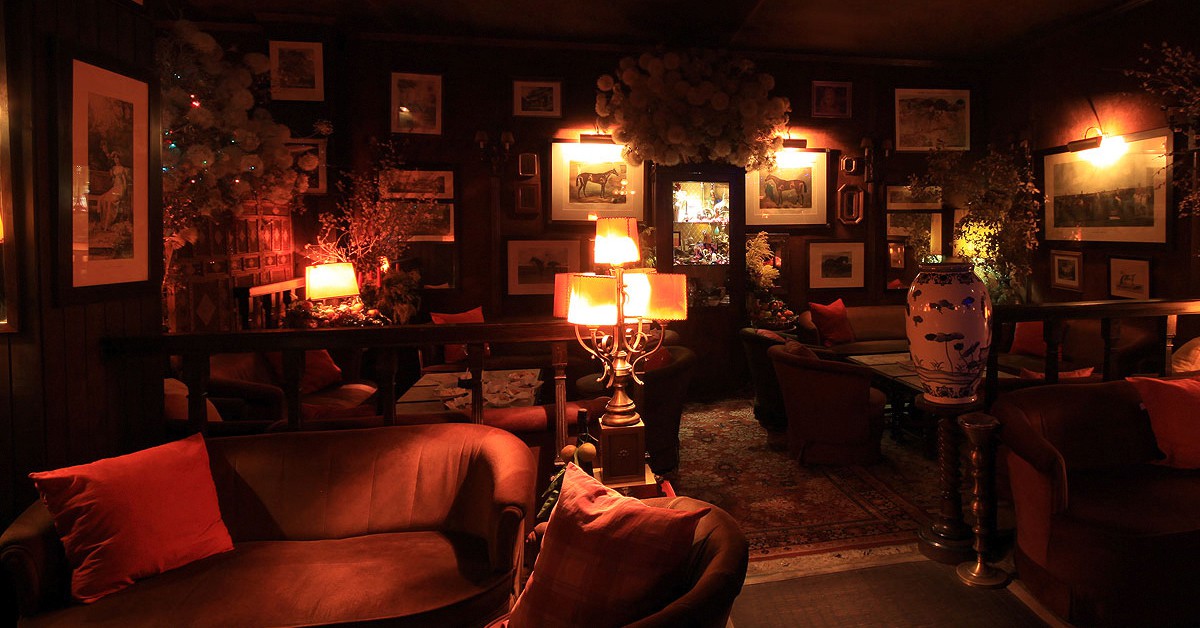 Uno de los salones (Web del Alexander Garden Cocktail)