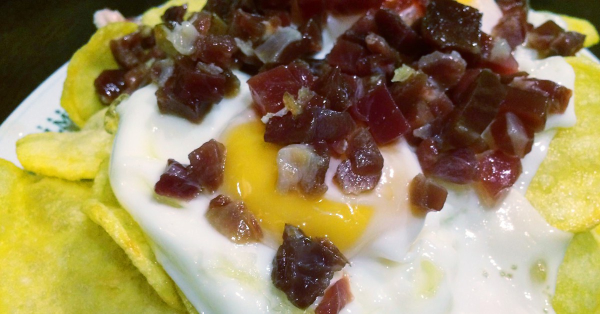 Huevos camperos para romper (Almendro 13, Facebook)