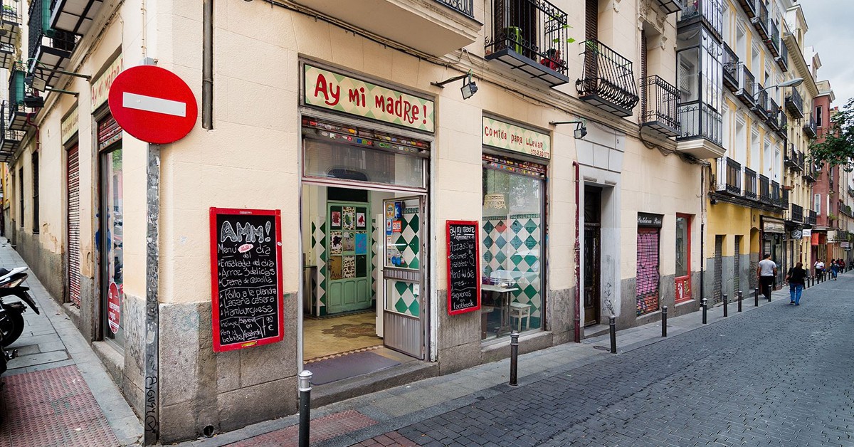 Fachada con información del menú (Ay mi madre, Facebook)