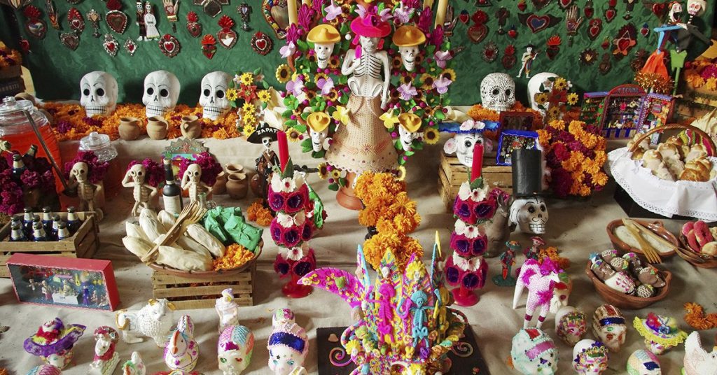 Sigue leyendo Tradiciones mexicanas del Día de los Muertos que te impactarán