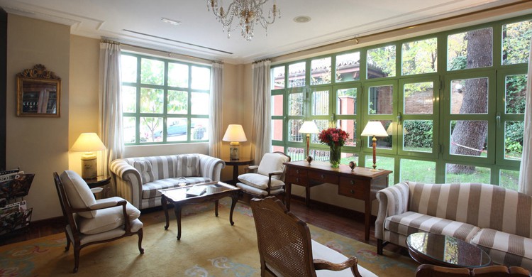 Salones (Web del hotel Quinta de los Cedros)