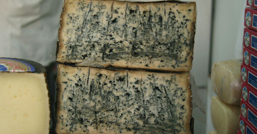 Queso de Valdeón (Tamorlan, Wikipedia)