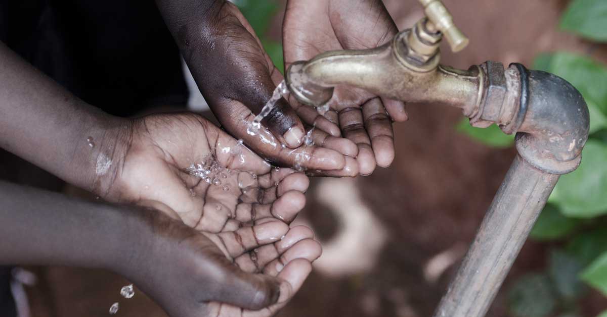 Imagen de unos niños en Etiopía (iStock)