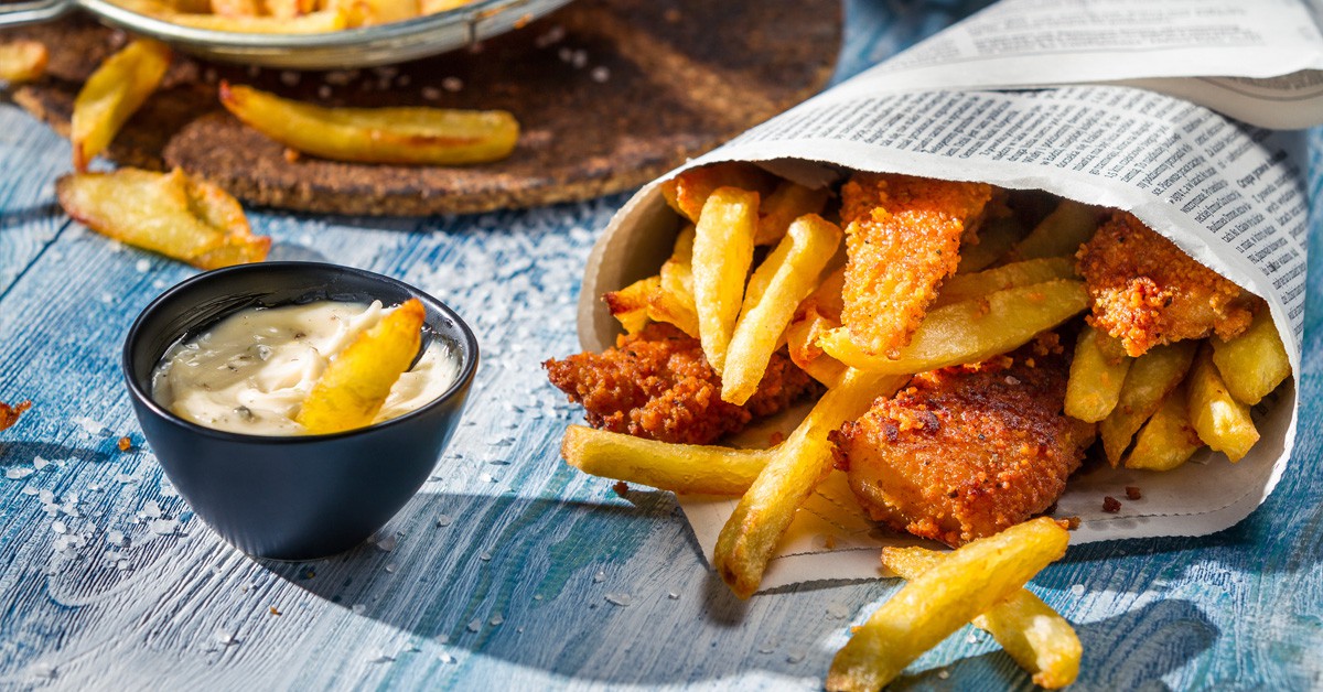 fish and ships (Istock)