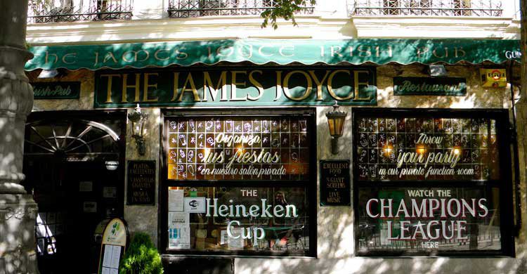 The James Joyce Irish Pub (Flickr)