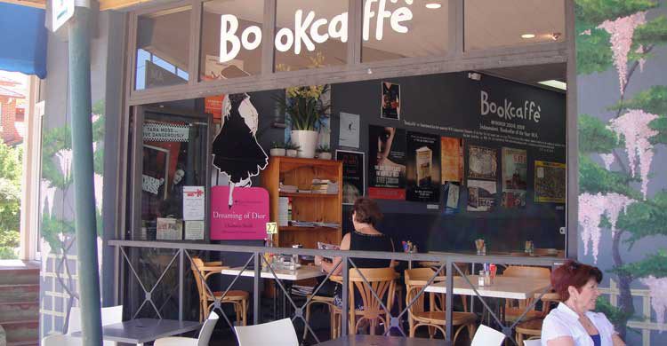 J&J Books and Coffee (jandjbooksandcoffee.com)