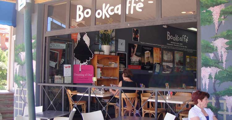 J&J Books and Coffee (jandjbooksandcoffee.com)