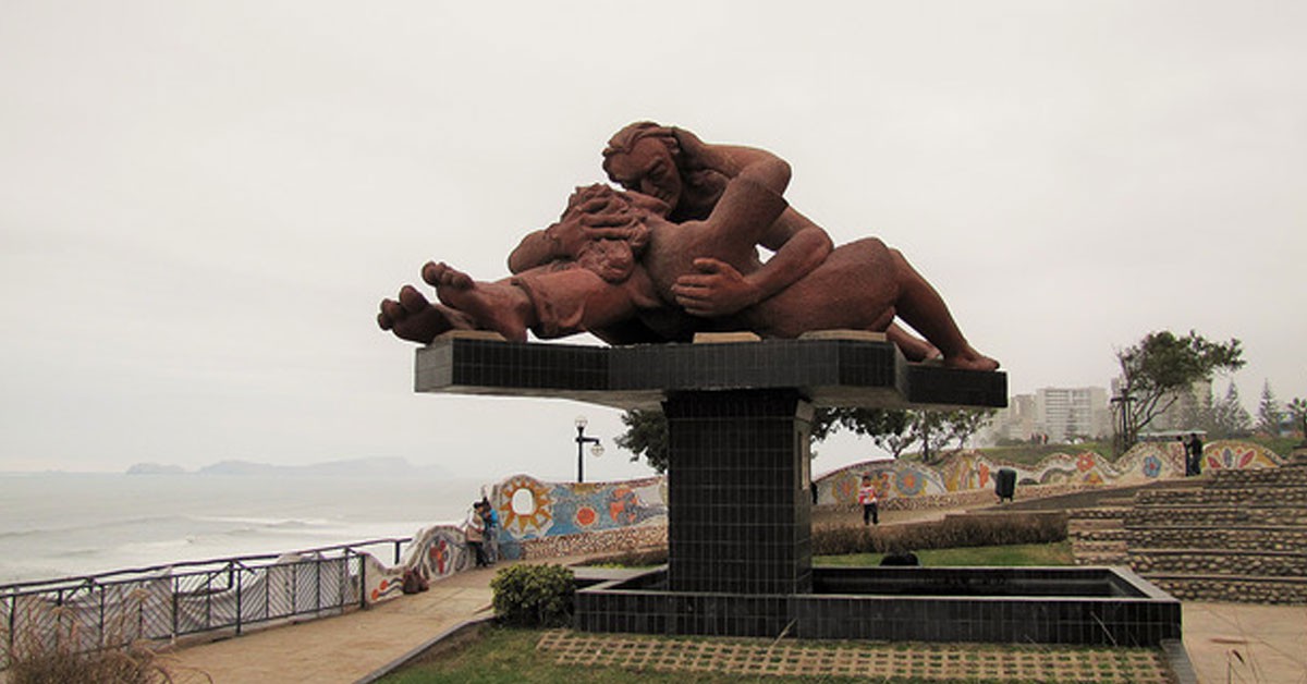 Los enamorados viven en Lima, Perú (Flickr)