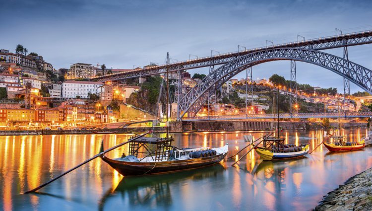 Oporto. Sean Pavone (iStock)