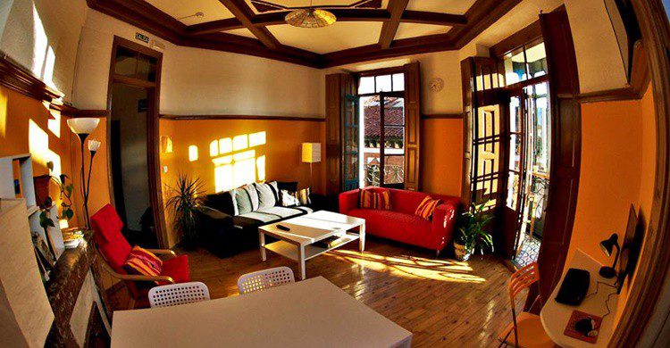 Zona común del albergue (https://www.facebook.com/leonhostel.es/?fref=ts)