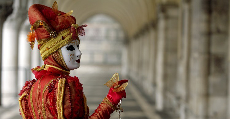 Carnaval en Venecia. Mandymin (iStock)