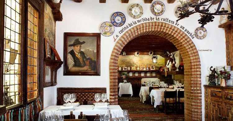 Cándido, un lugar con solera para degustar un buen cochinillo (Fuente: mesondecandido.es)