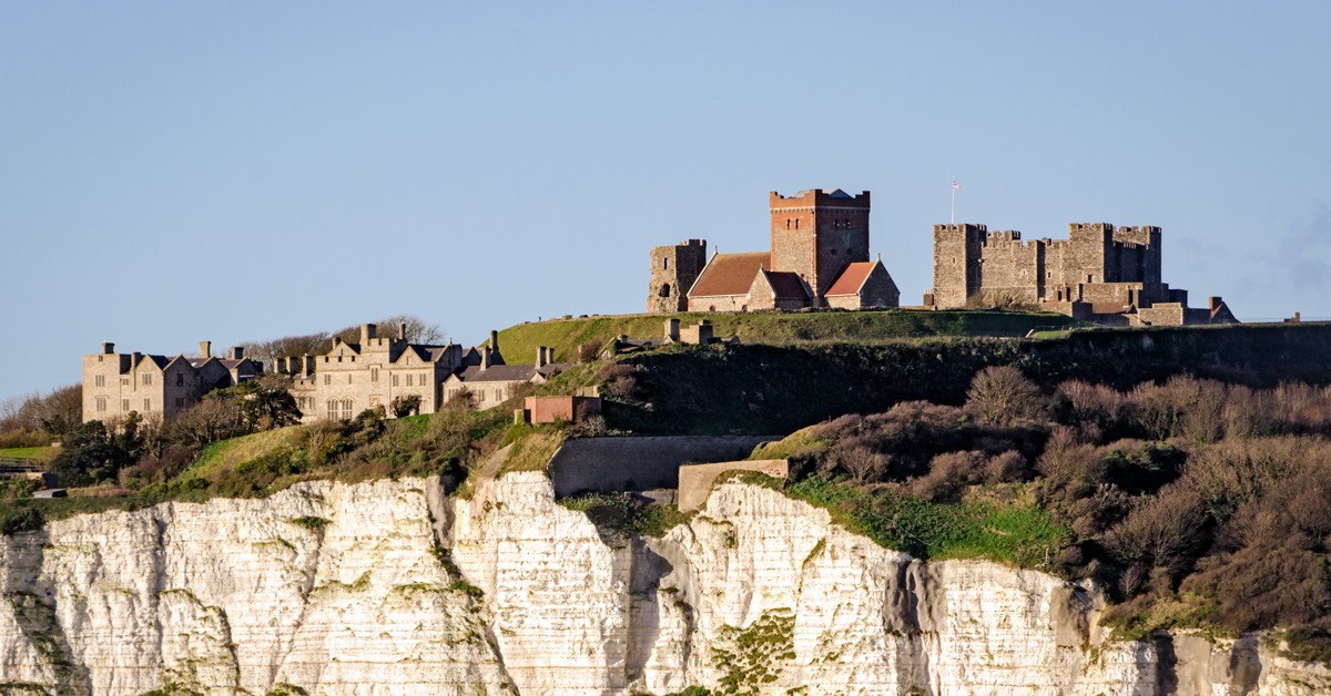 acantilados y castillos de Dover (Istock)