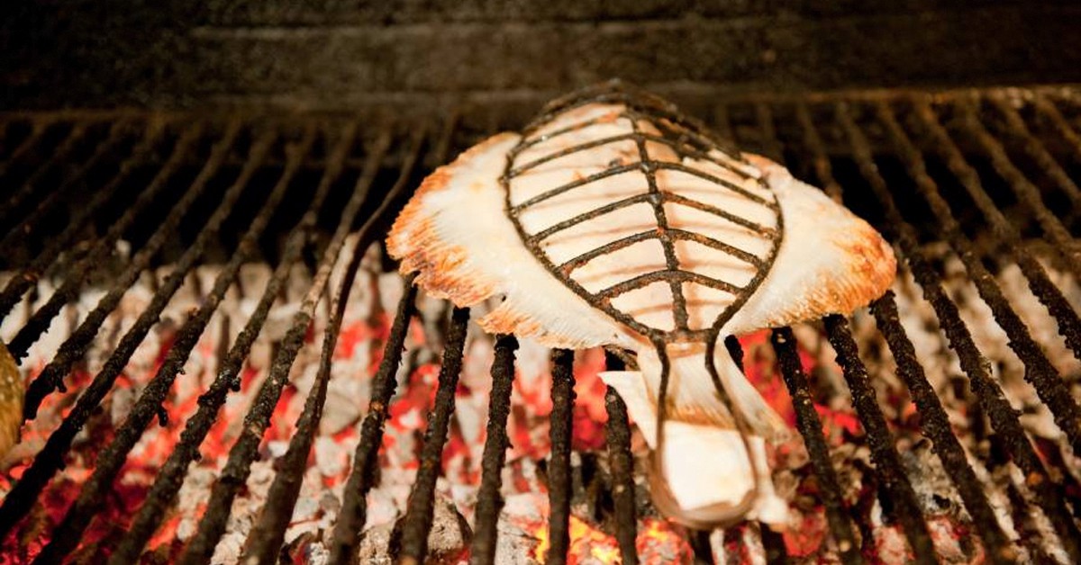 Rodaballo a la parrilla (Restaurante Elkano, Facebook)