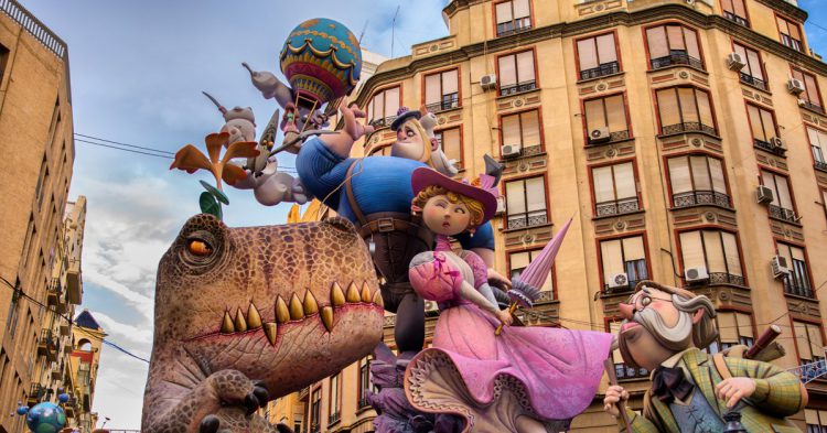 Fallas Valencia 2015 (iStock)