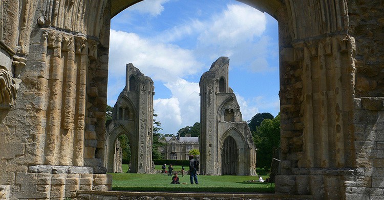 Glastonbury (Pixabay)