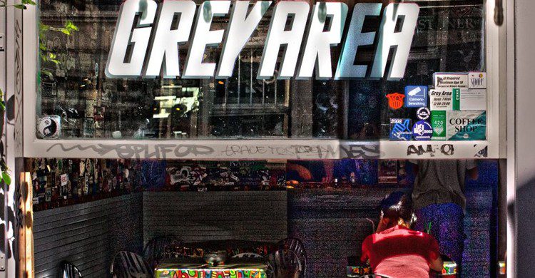 Desde la ventana (Grey Area Coffeeshop, Facebook)