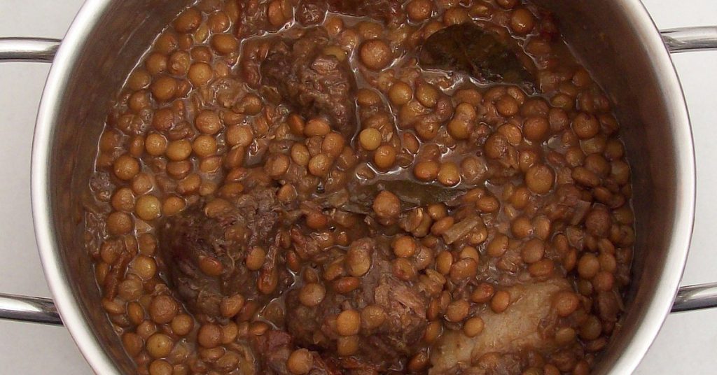 Sigue leyendo 8 restaurantes donde comer unas buenas lentejas en Madrid