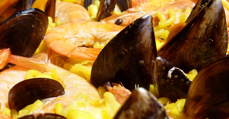 Fideuá (Web del hotel Los Robles)