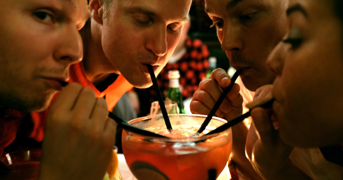 Bebiendo en Praga (Kristoffer Trolle, Foter)